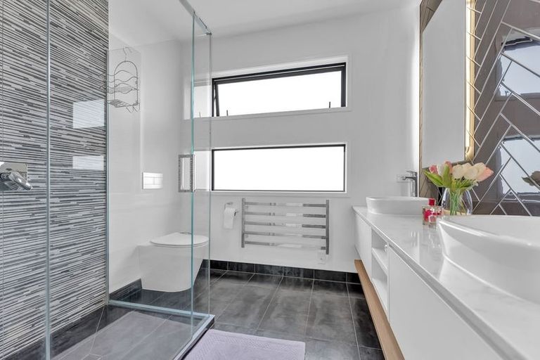 Photo of property in 5 Hillpark Drive, Pokeno, 2402