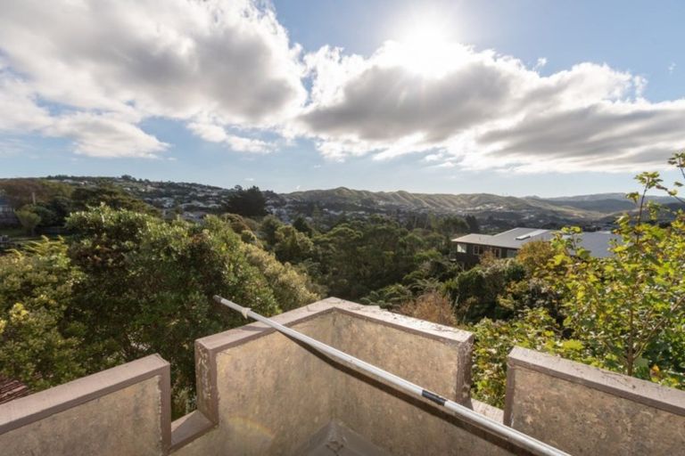 Photo of property in 139 Helston Road, Paparangi, Wellington, 6037