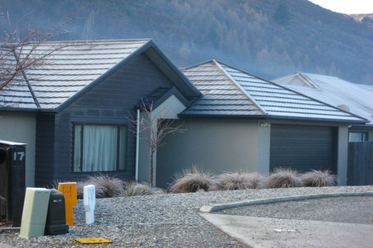 Photo of property in 19 Alexander Place, Arrowtown, 9302