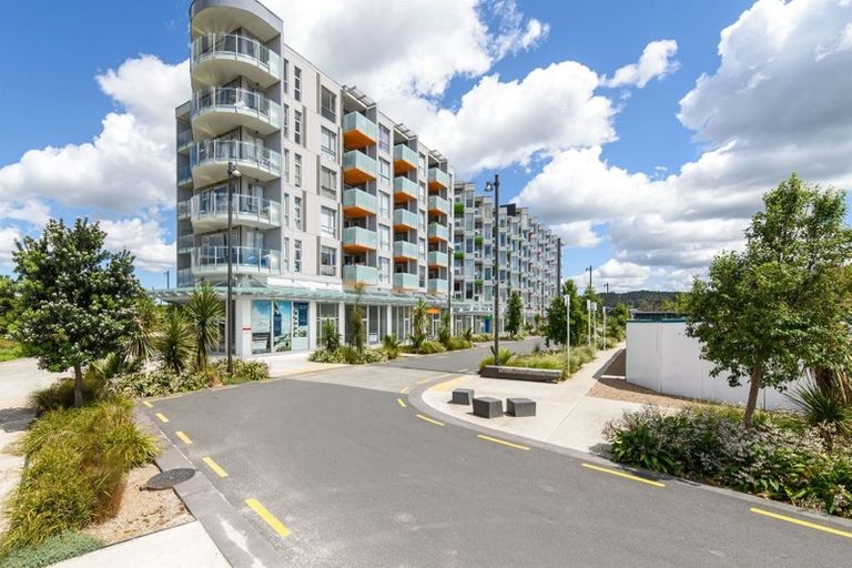 Photo of property in 604/27 Don Mckinnon Drive, Albany, Auckland, 0632