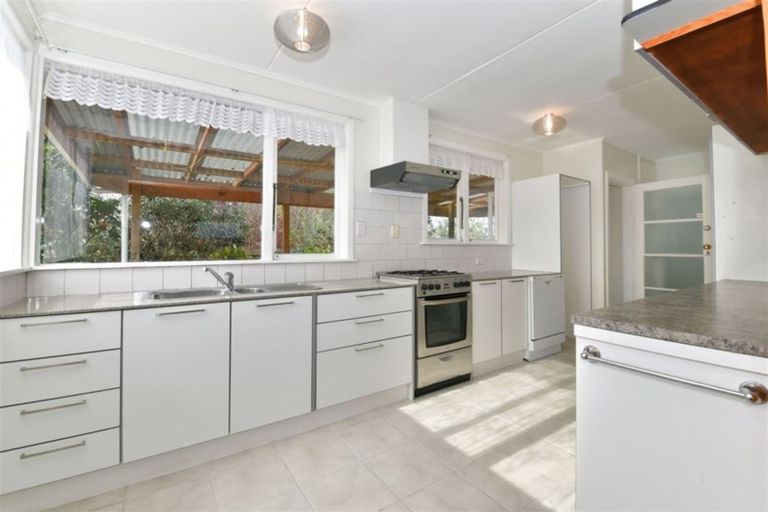 Photo of property in 128a Parkhurst Road, Parakai, 0830
