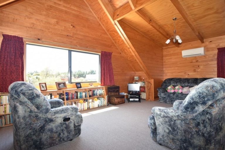 Photo of property in 75 Costley Street West, Carterton, 5713