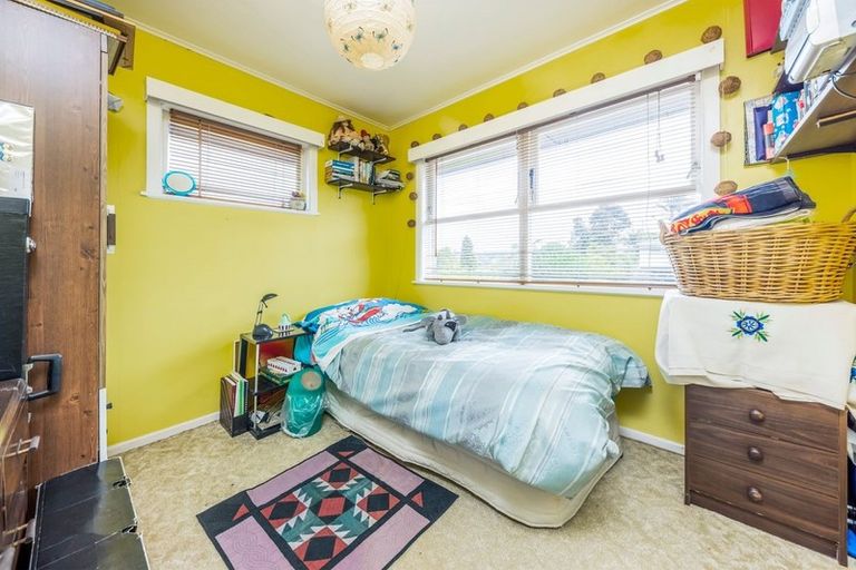 Photo of property in 4 Blenheim Street, Glenfield, Auckland, 0629