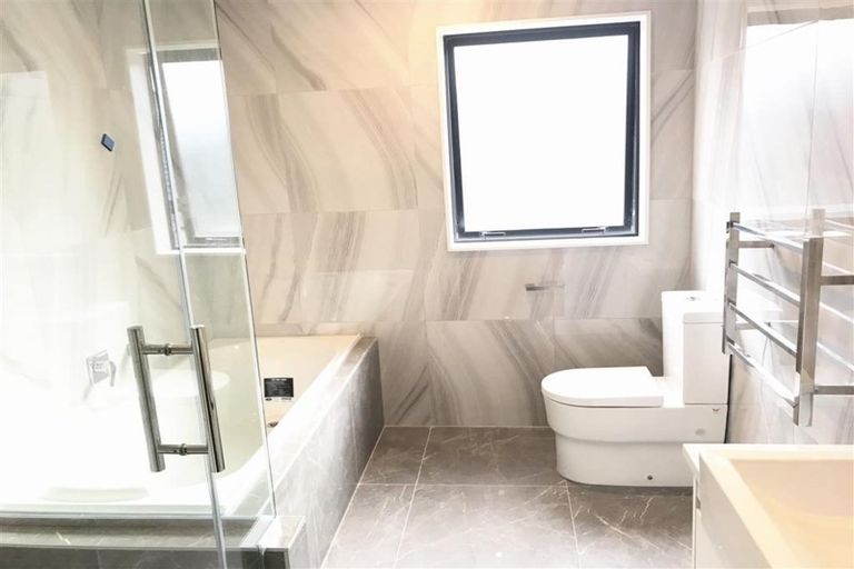 Photo of property in 35 Tinaku Road, Flat Bush, Auckland, 2019