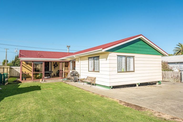 Photo of property in 49 Manuka Street, Castlecliff, Whanganui, 4501