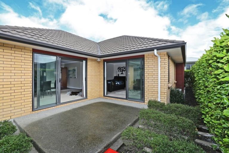 Photo of property in 210b Frimley Oaks, Frimley, Hastings, 4120