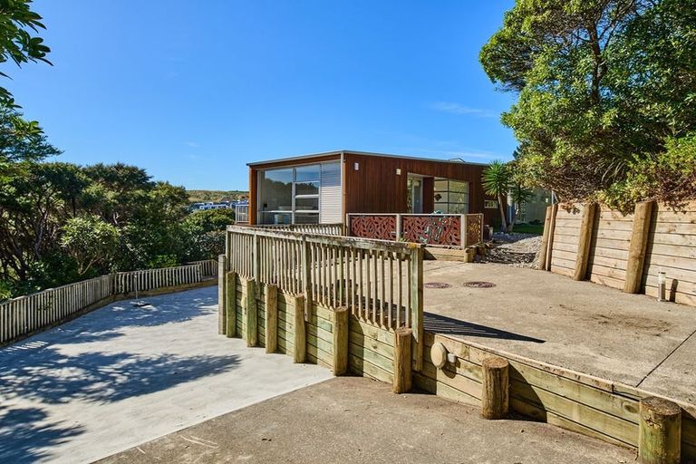 Photo of property in 53 Exploration Way, Whitby, Porirua, 5024