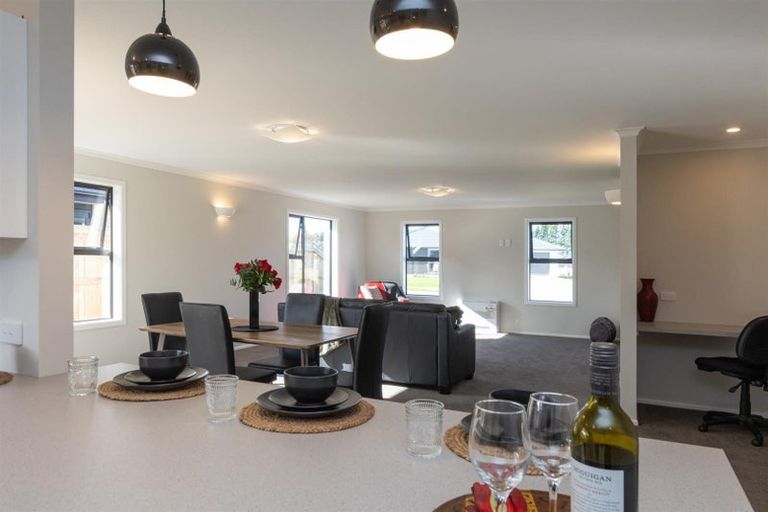 Photo of property in 10 Oldfield Lane, Marton, 4710