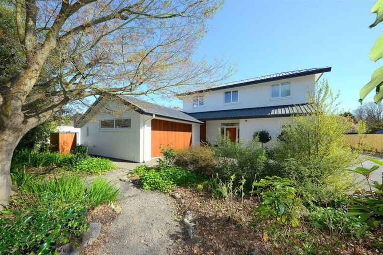 Photo of property in 15 Leinster Road, Merivale, Christchurch, 8014