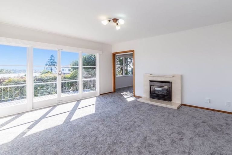 Photo of property in 4 Seaview Road, Glenfield, Auckland, 0629