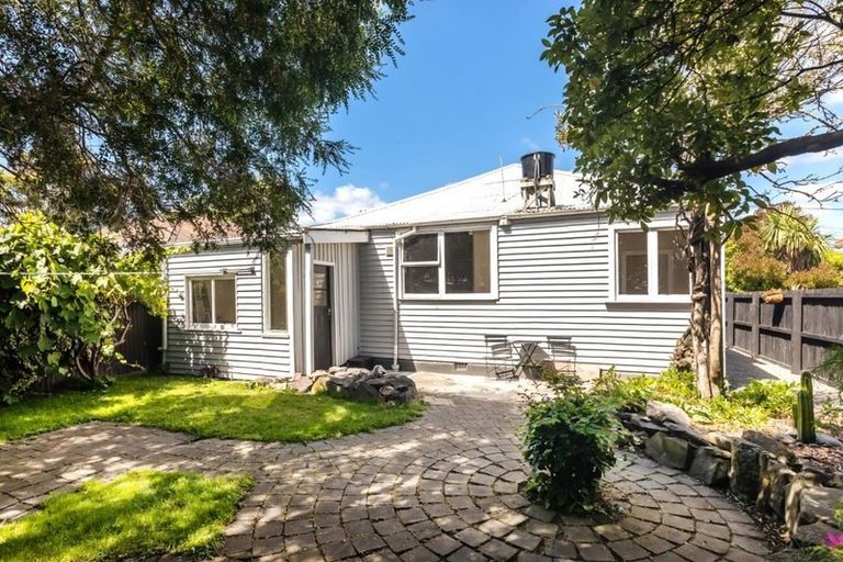 Photo of property in 19 Newcastle Street, Phillipstown, Christchurch, 8011