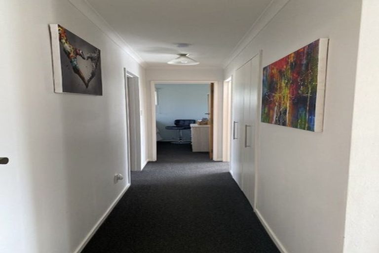 Photo of property in 18 Robinson Crescent, Tamatea, Napier, 4112