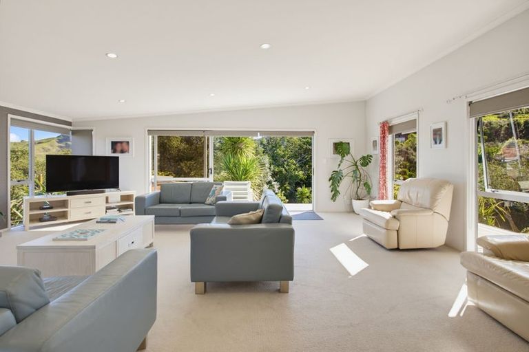 Photo of property in 9 Ohuka Place, Whitianga, 3510