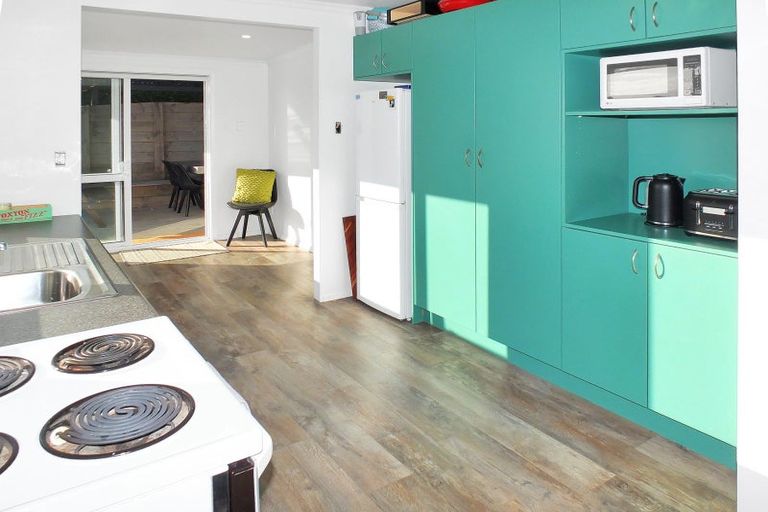 Photo of property in 53 Pratt Avenue, Foxton Beach, Foxton, 4815