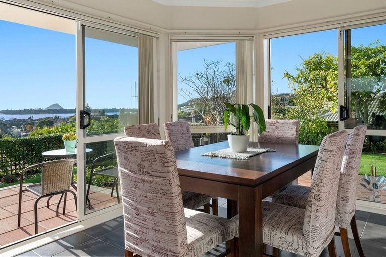 Photo of property in 27 Oteki Park Drive, Welcome Bay, Tauranga, 3112