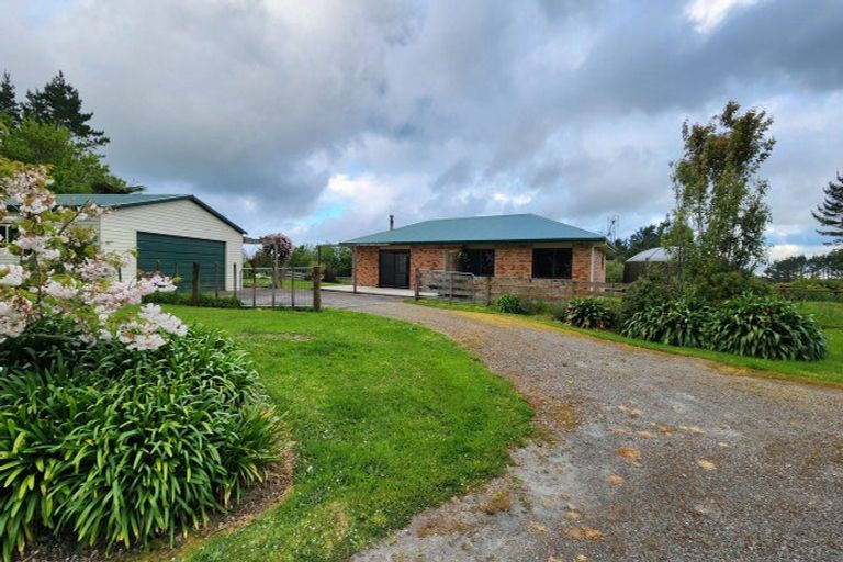 Photo of property in 287 Surrey Road, Tariki, Inglewood, 4388