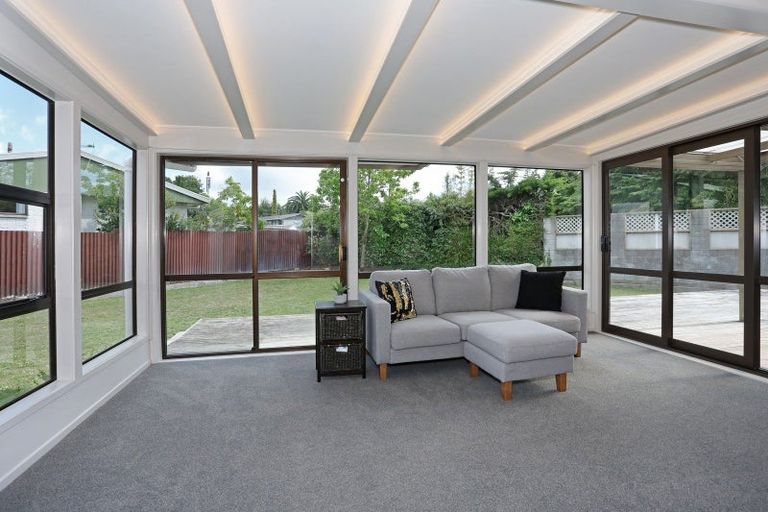 Photo of property in 8 Dalzien Place, Feilding, 4702