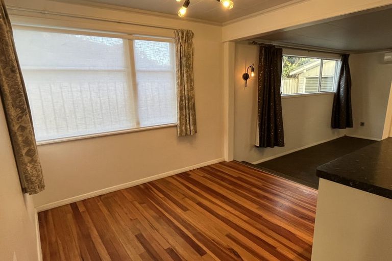Photo of property in 24 Akaroa Avenue, Awapuni, Palmerston North, 4412