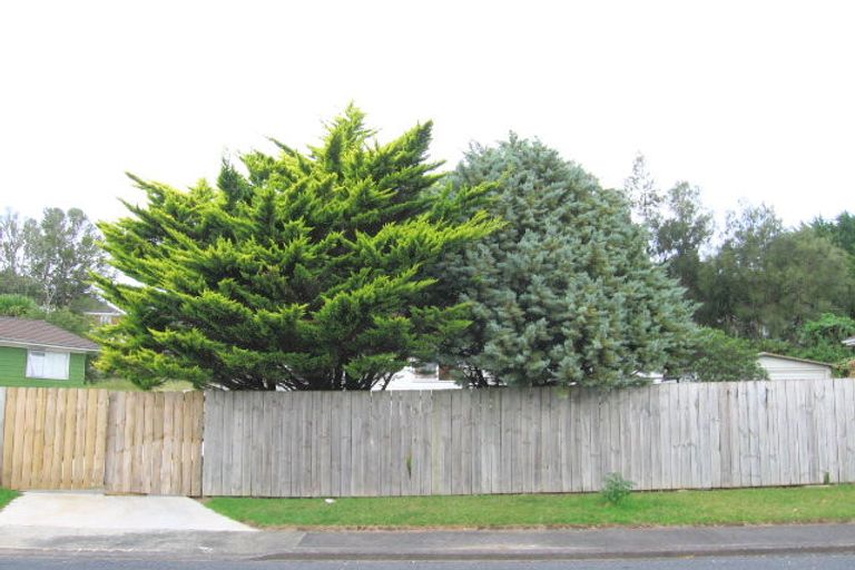 Photo of property in 6 Capricorn Place, Glen Eden, Auckland, 0602