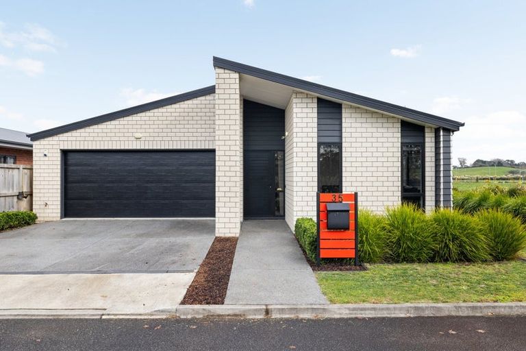 Photo of property in 35 Wairua Avenue, Baverstock, Hamilton, 3200