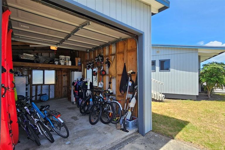 Photo of property in 133 Harbour Drive, Matarangi, Whitianga, 3592