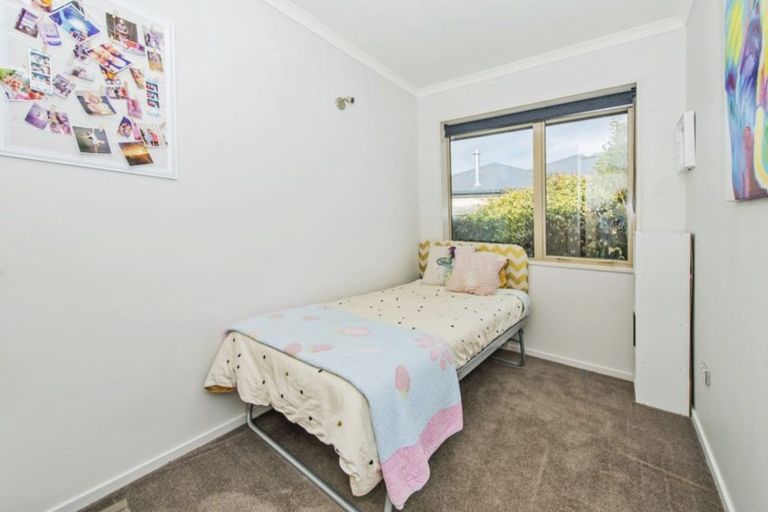 Photo of property in 6 Stanwood Grove, Darfield, 7510