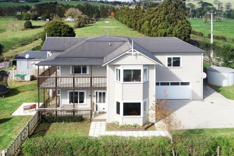 Photo of property in 17 Kohanga Road, Te Kohanga, Tuakau, 2693