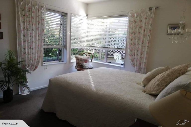 Photo of property in 39 The Grove, Red Beach, 0932