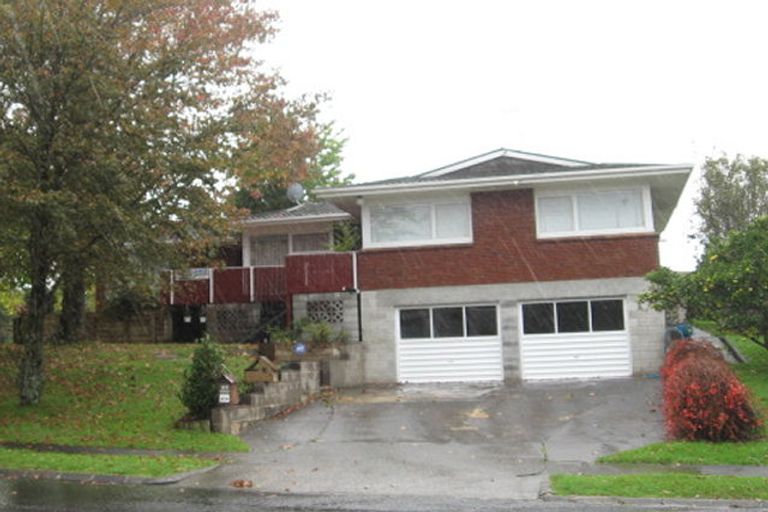 Photo of property in 14 Larne Avenue, Pakuranga Heights, Auckland, 2010