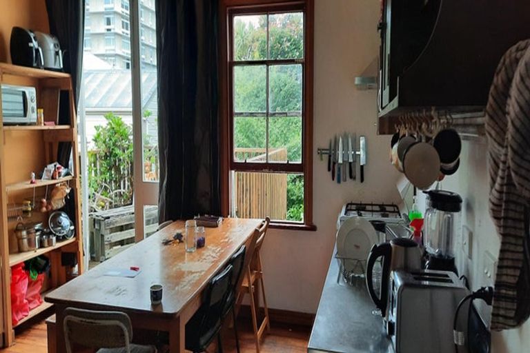 Photo of property in 22 Aro Street, Aro Valley, Wellington, 6021