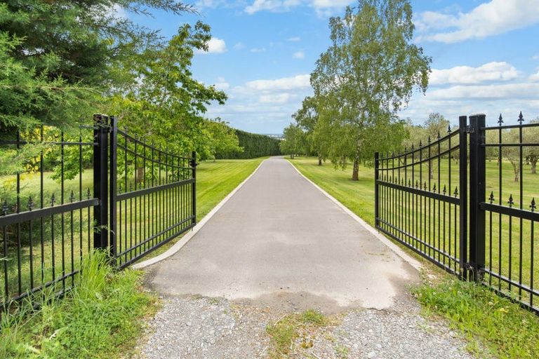 Photo of property in 874 Sandy Knolls Road, West Melton, Christchurch, 7675