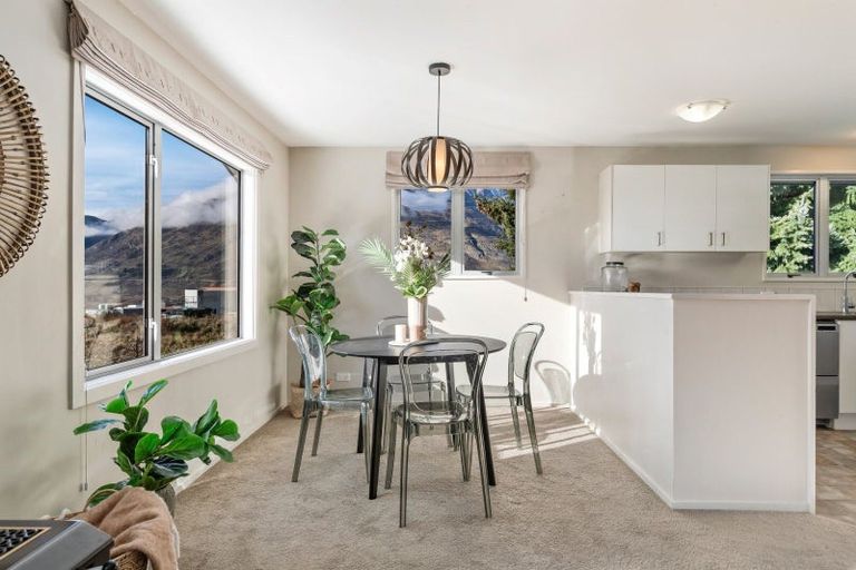 Photo of property in 72 Jims Way, Frankton, Queenstown, 9371