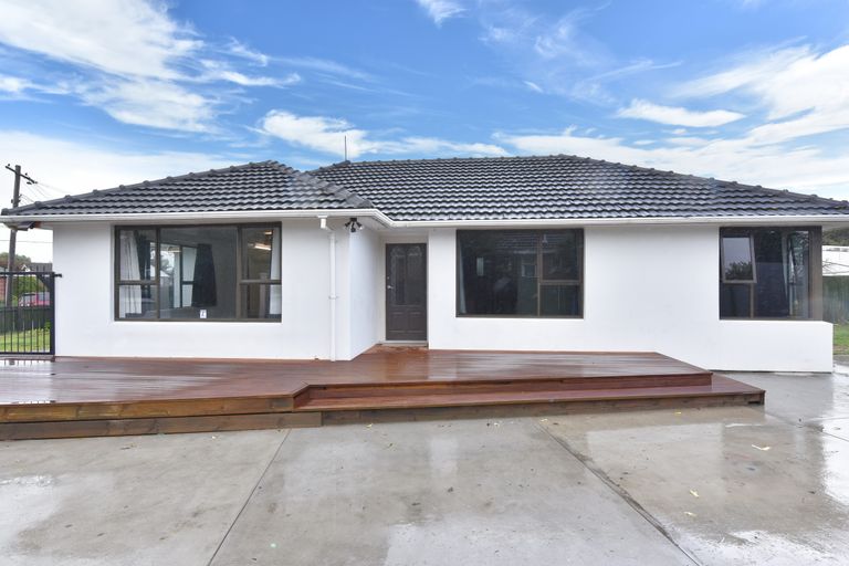 Photo of property in 33 Bournemouth Crescent, Aranui, Christchurch, 8061