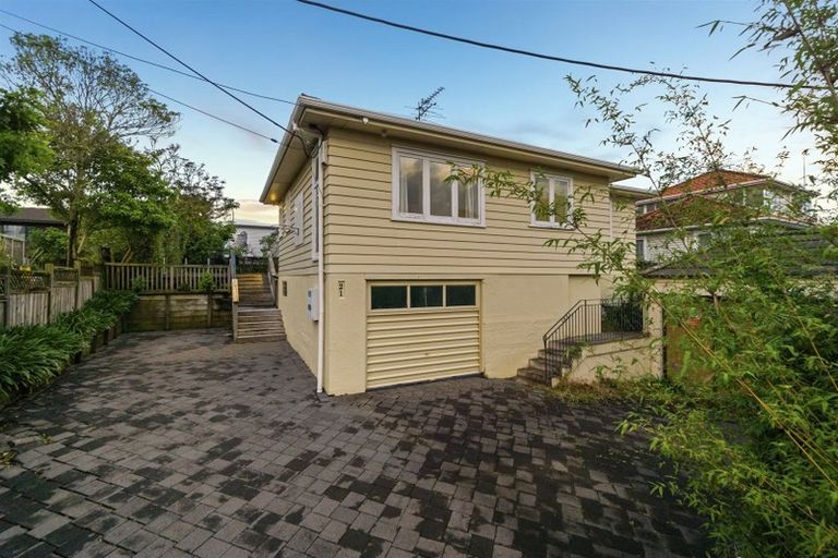 Photo of property in 1/21 Belmont Terrace, Milford, Auckland, 0620