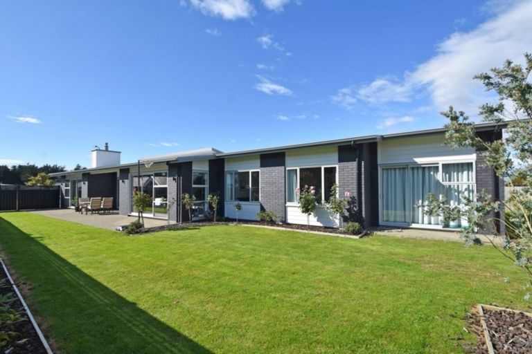 Photo of property in 50 Northside Drive, Waikiwi, Invercargill, 9810