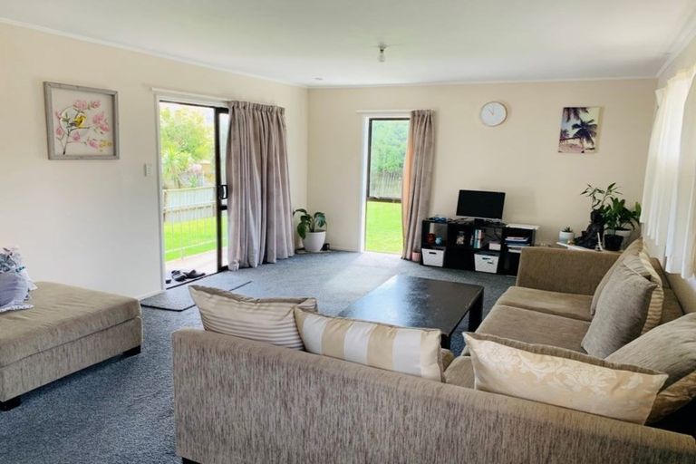 Photo of property in 47 Arodella Crescent, Ranui, Auckland, 0612