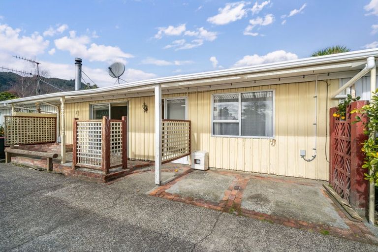 Photo of property in 10b Raukawa Street, Stokes Valley, Lower Hutt, 5019