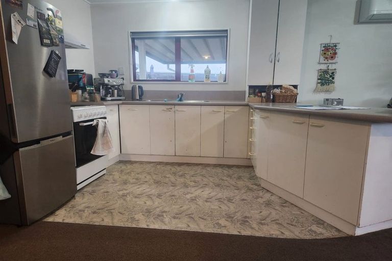 Photo of property in 13b Emery Place, Papamoa Beach, Papamoa, 3118