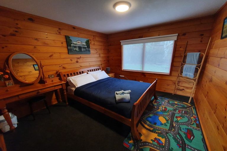 Photo of property in 39a Pohutukawa Avenue, Shelly Park, Auckland, 2014