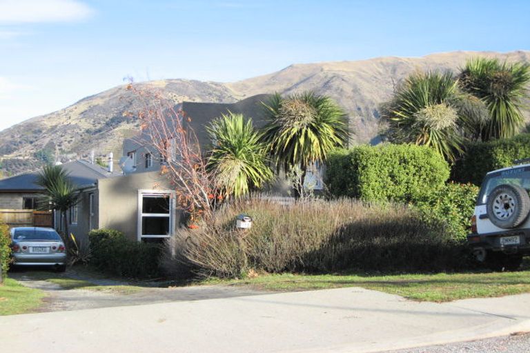 Photo of property in 195 Stone Street, Wanaka, 9305