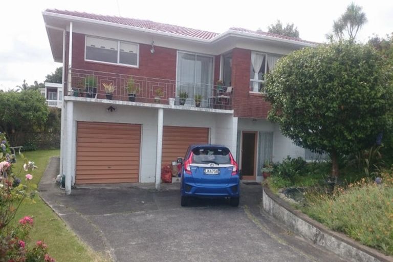Photo of property in 22 Colin Wild Place, Glenfield, Auckland, 0629