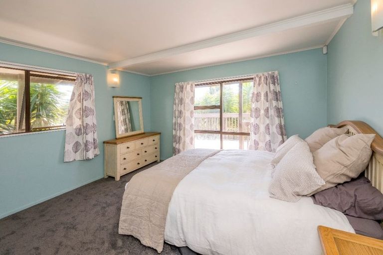 Photo of property in 20 Weggery Drive, Waikanae Beach, Waikanae, 5036