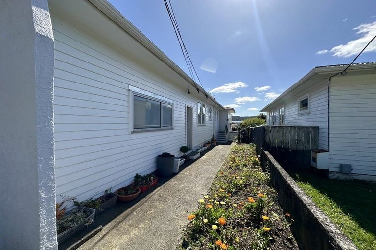 Photo of property in 62 Karaka Street, Wainuiomata, Lower Hutt, 5014