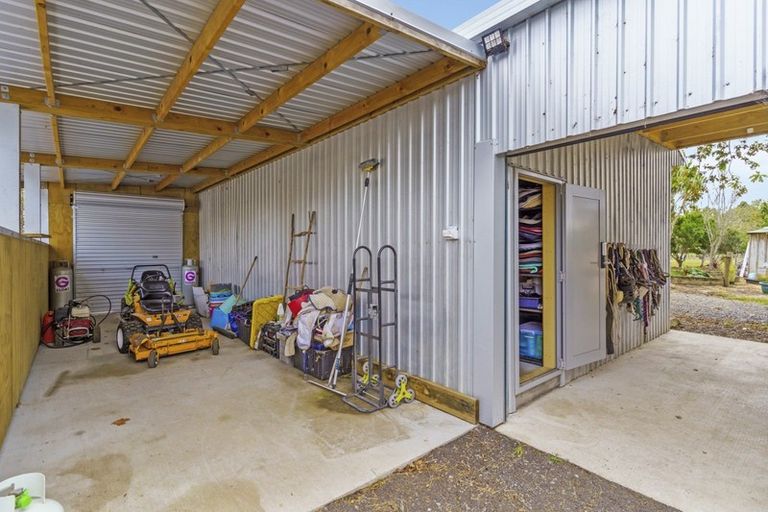 Photo of property in 393 Papakura-clevedon Road, Clevedon, Papakura, 2582