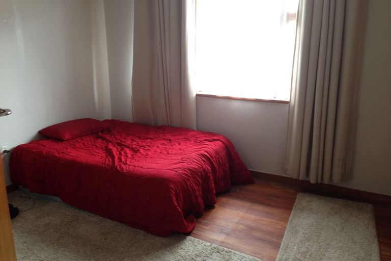 Photo of property in 4 Belvedere Crescent, Takaro, Palmerston North, 4412