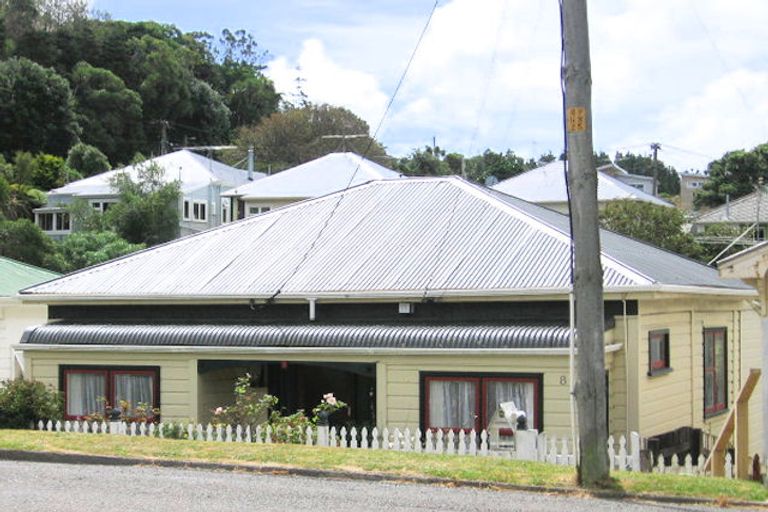 Photo of property in 8 Danube Street, Island Bay, Wellington, 6023