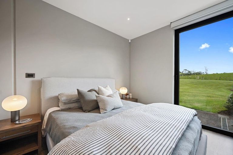 Photo of property in 62 Foster Road, Kumeu, 0891