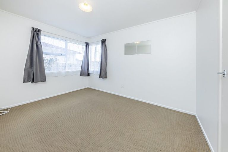 Photo of property in 43 Mckinstry Avenue, Mangere East, Auckland, 2024