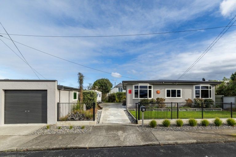 Photo of property in 4 Grange Road South, Haumoana, 4102