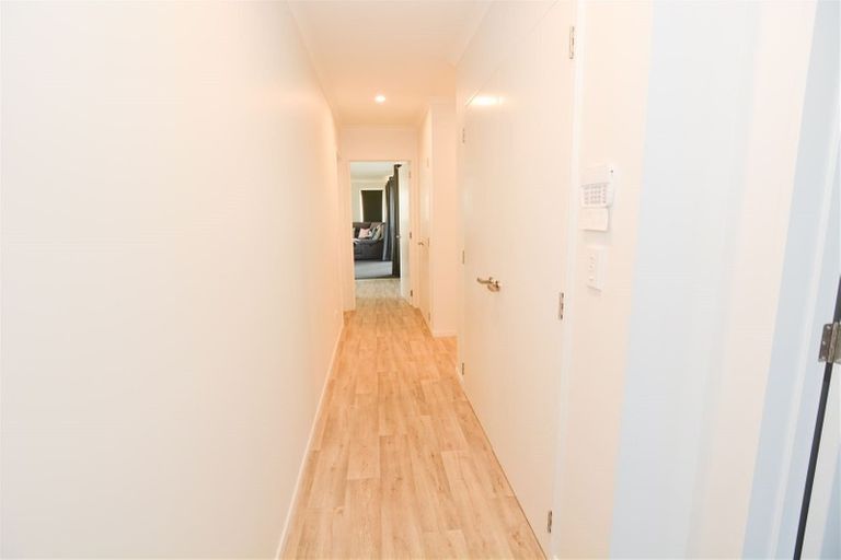 Photo of property in 18 George West Square West, Wigram, Christchurch, 8025